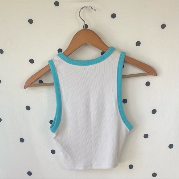 BAHAMAS Cropped Tank With Spray Paint Styled Graphic - Picture 3 of 4